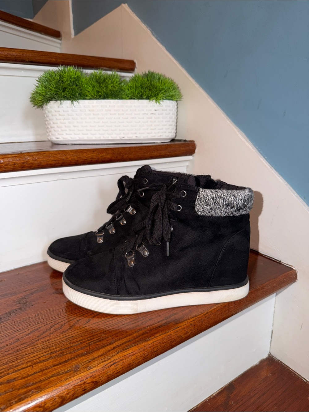 Girls Justice Black High Top Sneakers Size 7 Women